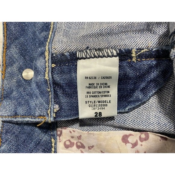 Guess Womens Jean Shorts Size 28 Denim Rolled Raw Hem Cut Off Button Back Pocket - Picture 8 of 9